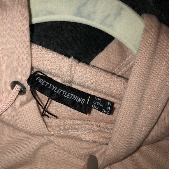 Pretty little thing new sweatsuit - Picture 3 of 6